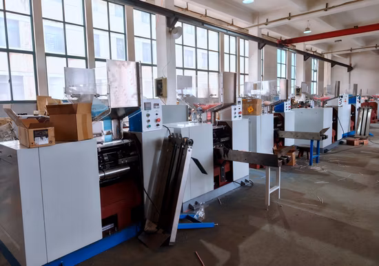 2023 Máquina de dobra e embalagem de palha de papel em forma de U de alta eficiência